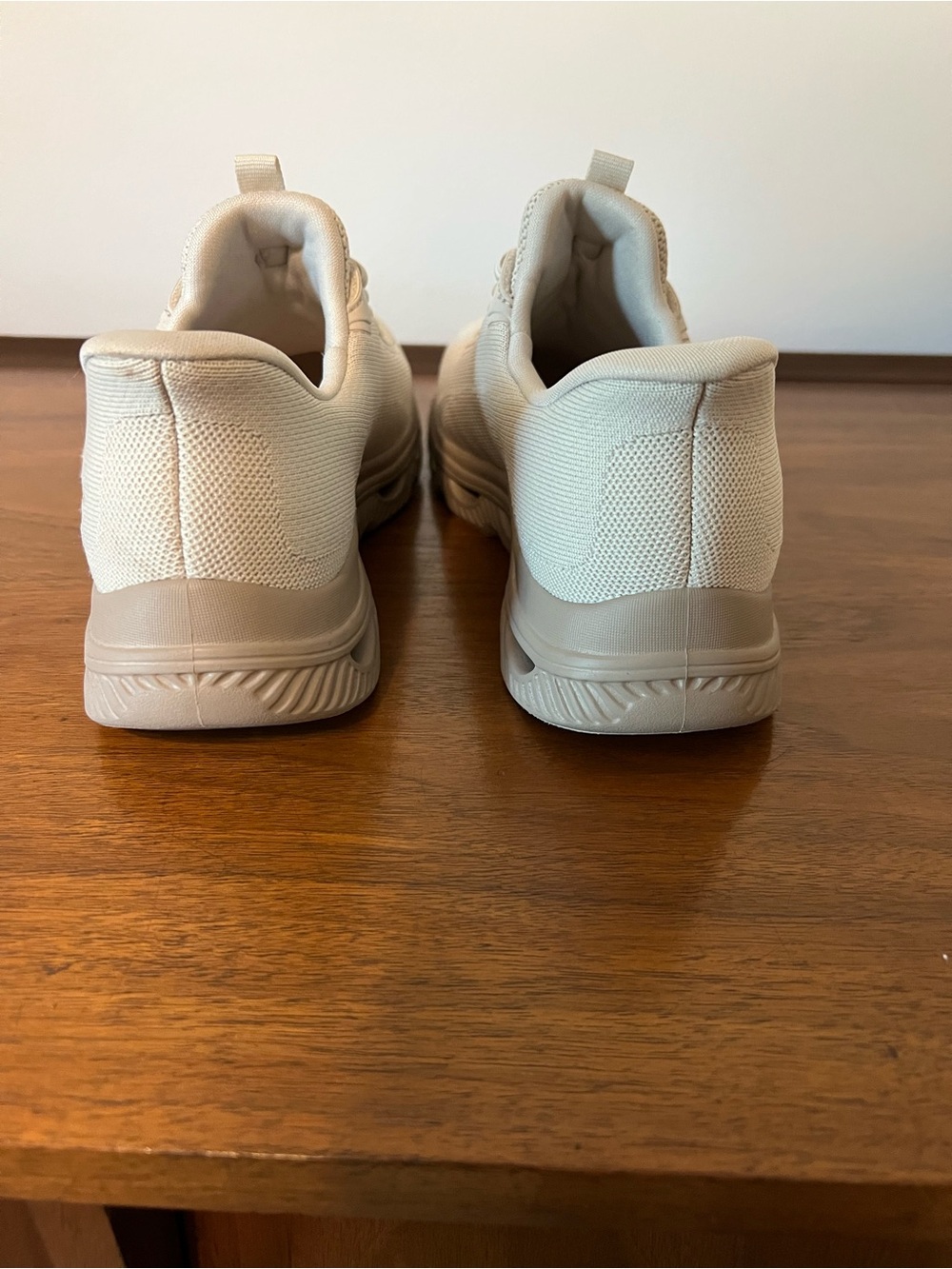 Women’s Slip-ins Lightweight Sketcher Sneakers - Picture 3 of 6